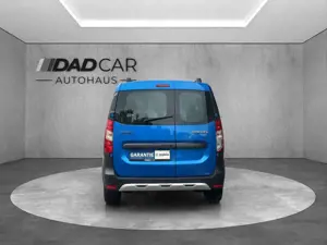Dacia Dokker Stepway 1.3 1.Hand *NAVI*PDC*RFK* Bild 4