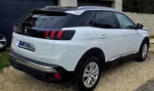 Peugeot 3008 BlueHDi 150 Stop  Start Allure Bild 2