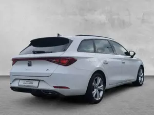 SEAT Leon ST FR 2.0 TDI DSG LED ACC FULL LINK KAMERA Bild 2
