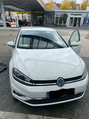 Volkswagen Golf 1.0 TSI Sound