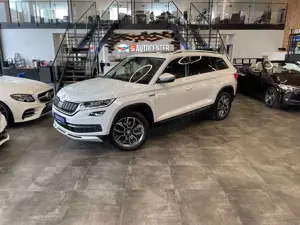 Skoda Kodiaq Scout 4x4 *2. Hand*Panorama*360°-Kamera*