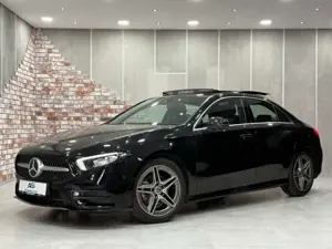 Mercedes-Benz A 200 Limousine AMG Line 7G Tronic Pano/Leder/LE
