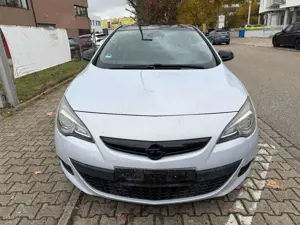 Opel Astra J GTC Innovation