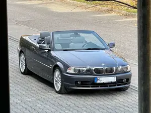 BMW 320 Ci Cabrio*Sportsitze*Navi*PDC*Xenon*HiFi*COC