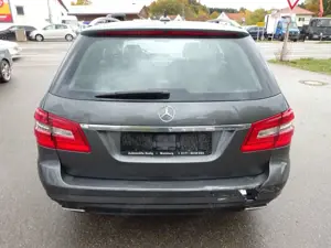 Mercedes-Benz E 50 AMG T-ModellE 500 CGI/ 4Matic/ATM b. 136.000Km Bild 4