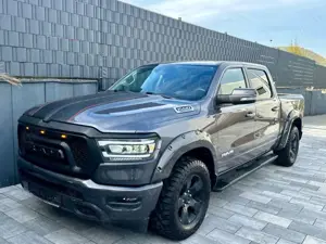 Dodge RAM 5,7 V8 OFFROAD BEAST"LARAMIE"-WIDEBODY-6SITZ