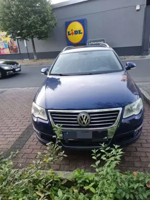 Volkswagen Passat 2.0 TDI Individual Chrom dunkel