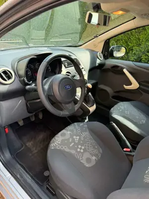 Ford Ka/Ka+ Ka 1.2 Start-Stopp-SystemAmbiente Bild 4