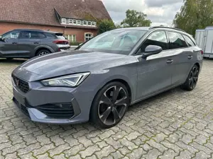 CUPRA Leon Sportstourer 2.0 TSI DSG 4Drive / Pano