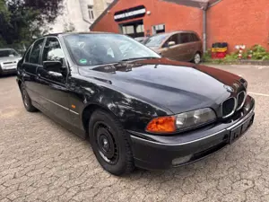 BMW 523 iA Lim.E39*Erstlack*Youngtimer*Rostfrei*Histo