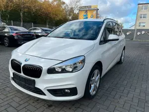 BMW 218 Baureihe 2 Gran Tourer 218 i Advantage/ 7 Si Bild 3