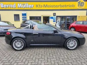 Alfa Romeo Spider 2.2 JTS 16V Leder Navi Bi-Xenon