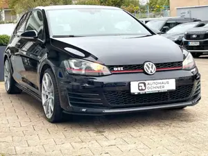 Volkswagen Golf VII GTI 2.0 TSI BMT Bild 2