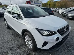 SEAT Arona 1.0 TSI *DSG*STYLE*PDCHI*DAB*TEMPOMAT*FRON