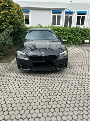 BMW 530 530d  F10 Bild 2