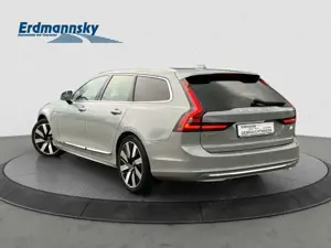 Volvo V90 T6 Plus Bright Plug-In Hybrid AWD/AHK/StHz Klima Bild 2