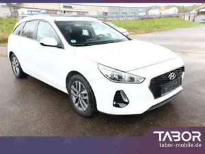Hyundai i30 1.0 T-GDI 120 Family+ Nav KeyL PDC Kam LaneA Bild 2