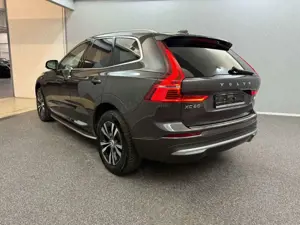 Volvo XC60 T6 ESSENT*PANO*SITZKLIM*STD-HZG*LED*WIDE Bild 5