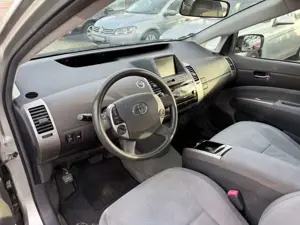 Toyota Prius Sol Bild 5