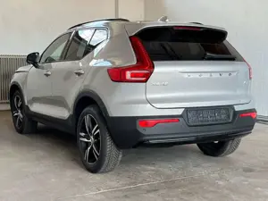 Volvo XC40 /Plus/Dark/2WD/360°/HK/ACC/AMBIENTE/UNFALL Bild 4