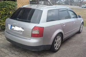Audi A4 Avant 1.9 TDI quattro Bild 4