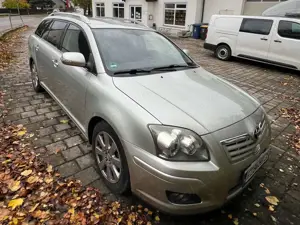 Toyota Avensis Avensis 2.0 Combi linea sol