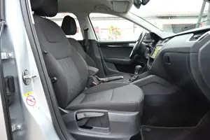 Skoda Octavia 2.0 TDI DSG 4x4 Style/Virtual/Matrix-LED Bild 3