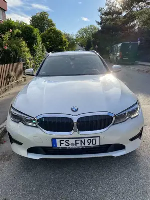 BMW 318 318i Touring Auto - LiveCockpit Professional