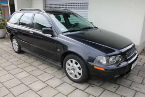 Volvo V40 1.8i Comfort Xenon Leder Klimautomatik Sitzhzg ALU