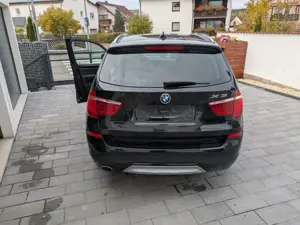 BMW X3 xDrive20d Aut. xLine AHK Klima Teilleder Navi Pano Bild 3