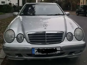 Mercedes-Benz E 240 E 240 Elegance
