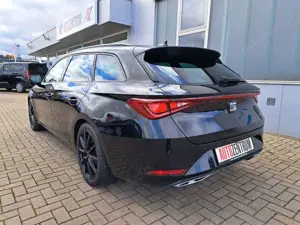 SEAT Leon 1.5 eTSI FR PANO LED KAMERA NAVI BEATS Bild 5
