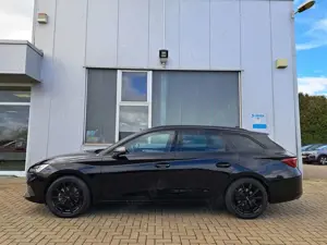 SEAT Leon 1.5 eTSI FR PANO LED KAMERA NAVI BEATS Bild 4