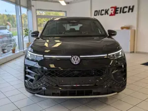 Volkswagen Tayron 2.0 4M R-Line Launch Pano Matrix AHK 20" Bild 2