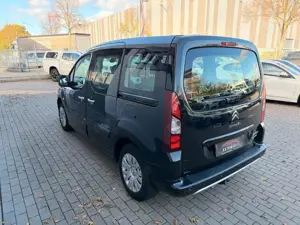 Citroen Berlingo Kombi Selection*Automatik*AHK*Tempomat* Bild 5