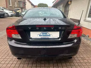 Volvo C70 Cabriolet D3 Summum*BI-XENON*NAVI*SITZHZG* Bild 4