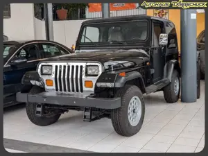 Jeep Wrangler 2.5.  AHK. OLDTIMER HARDTOP