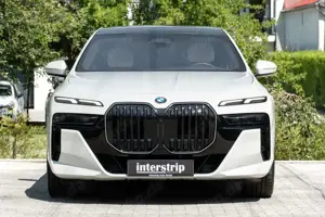 BMW 740 d xDrive M SPORT.SOFTC.SKY.MASSAGE.AHK.5/100 Bild 2