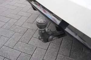 Peugeot 508 SW 1.6 Hybrid 225 GT Pack Navi AHK Totwinkel Bild 4