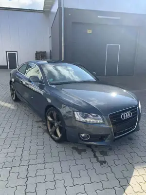 Audi A5 3.2 FSI quattro