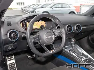 Audi TT 40 TFSI S line B u O 19 Zoll SS Sportsitze Bild 4
