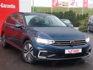 Volkswagen Passat Variant GTE LED Navi ACC AHK Kamera PDC Bild 5