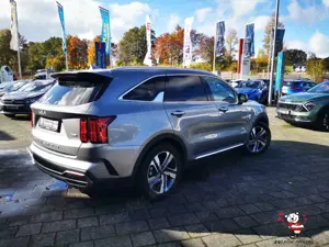 Kia Sorento 1.6 T-GDI HEV AWD Platinum+AHK+LED+Navi+Leder Bild 3