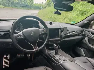 Maserati Levante S Q4 GranSport Bild 2