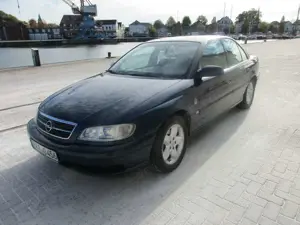 Opel Omega Omega 2.2 16 V Edition