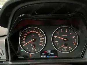 BMW 218 i PDC/Shz/Navi/Tempomat/Klimaaut. Bild 4