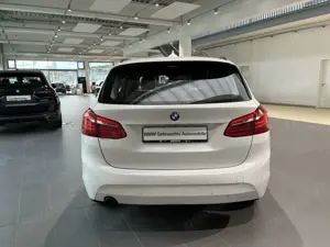 BMW 218 i PDC/Shz/Navi/Tempomat/Klimaaut. Bild 2