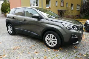 Peugeot 3008 Active aus 1. Hand Bild 3