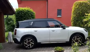 MINI Cooper Countryman Mini Countryman S ALL4 Favoured Trim Bild 2