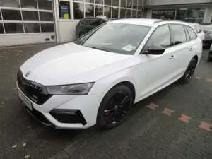 Skoda Octavia RS iV 1.4 eHybrid DSG NAVI LED HEAD UP ACC APS SITZHEIZUNG CLIMATRONIC